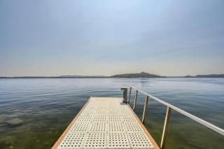 Large lakeside villa - 3