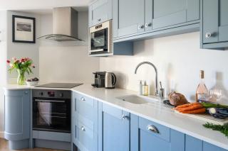 Courtenay Studio - 8