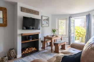 Courtenay Studio - 5