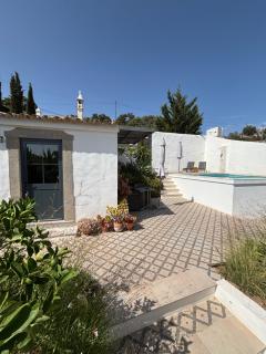 Casa na Colina : The Cottage and The Long House - 1