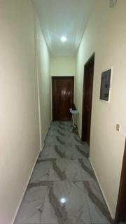 Oriline Business 106 - Grand Appartement Moderne avec Clim WiFi Gardien pour 4 Personnes Max - Mougali - 4