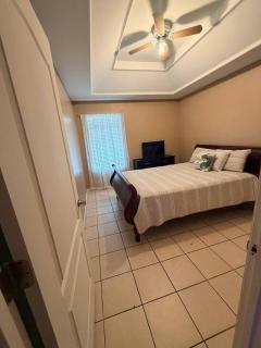 Pet Friendly 2BR Home in Mission TX Near McAllen National Butterfly Center Rio Grande Valley Birding Trails - 7