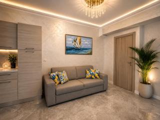 WHITE TOWER Luxury Suite - 3