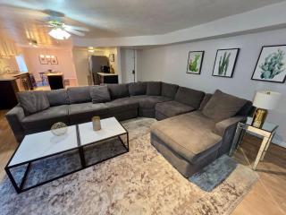 2BR Retreat 15 Min to Downtown, 20 Min to Ski - 3