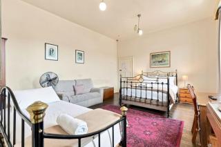 Edinburgh Premium Room and Ensuite - 5