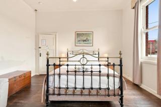 Edinburgh Premium Room and Ensuite - 1