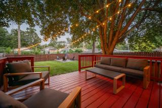 Walk in Broad Ripple, fenced yard and fire pit - 7