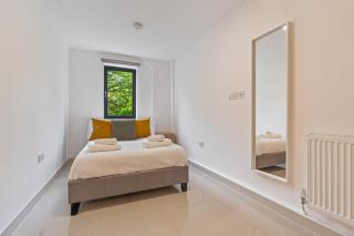 Clarendon Escape - 3 Beds - 3 Bath - Sleeps 6 - 1