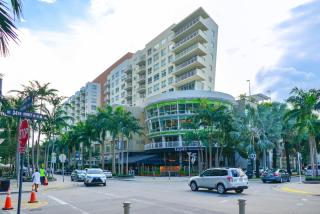 Stylish 1BR - Free Parking - Walkable Area - 4