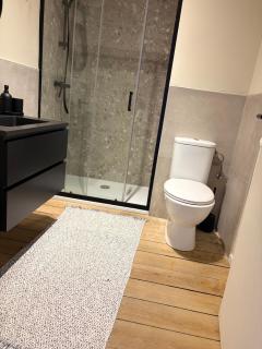Au pied du mur - 1