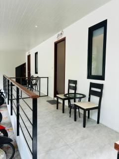 Hillside Haven-Luxury Room - 2