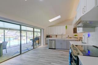 Canal-Front Crystal River Home w/ Boat Dock - 1