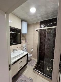 Modern Apartment with a Sunny Terrace - Bregu i diellit - 5