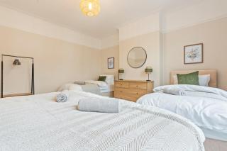 Streatham Common Escape - Sleeps 8 - Free Parking - 8