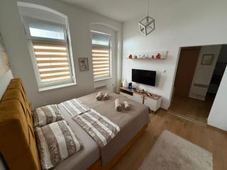 Mignon - Belgrade's Secret - 7