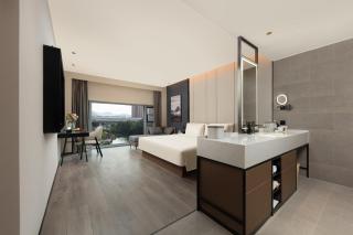 Atour Hotel Ningbo Beilun Youth Sports Center - 9