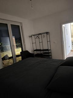 Cozy Apartment with Private Terrace - 7