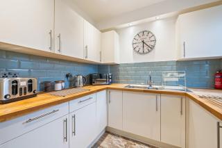 3 Bedroom Home - Sleeps 6 - Free Parking - York - 3