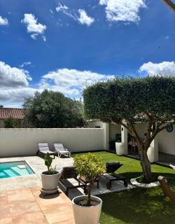 Villa détente avec piscine et jacuzzi - 0