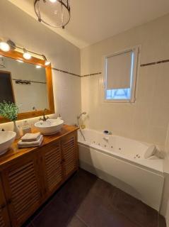 Villa détente avec piscine et jacuzzi - 4