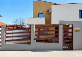 Sunny Family Vila Constanta - 9