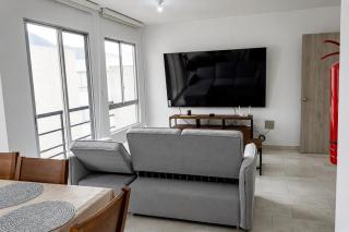 Departamento Ejecutivo Mitad del Mundo, Piscina, Parking y Workspace - 3