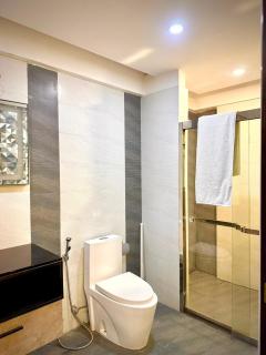 Executive Penta Studio Luxury Apartments DHA Lahore - 2