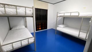 First Avenue Male Hostel BSB - 9