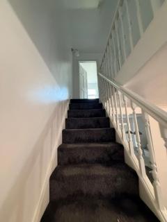 #187 Modern Retreat Near Warrington Centre - for 5 - 7