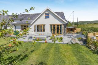 4 Bed in Cwmllinau oc-d42709 - 9