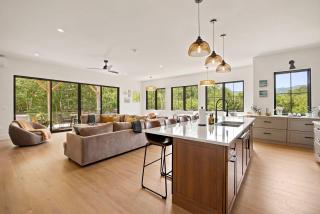 Lake Sunapee Mtn Views La Maison Luxury 4 Bed 3 5 Bath - 2