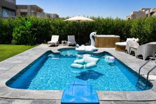 Chalet in hacienda bay with Privte pool and jacuzzi for families only - 0