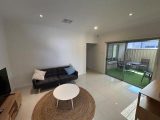 Comfort and Space 3BR, open living and outdoor areas - 9