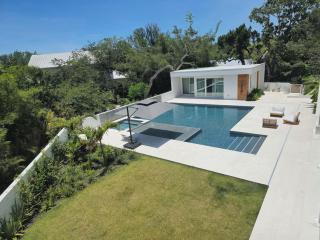 Luxury Resort Home Pool Cabana near Siesta Beach Saltwater Pool Outdoor Kitchen Gym - 5
