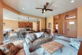 Kanab Hikers' Hideaway Modern Southwest Family Home - 9