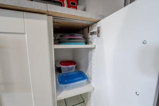 Modern Basement Apartment King Bed and Full Kitchen - 3