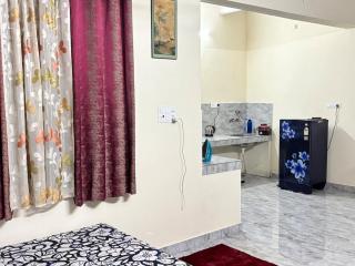 Premium homestay in Mathura - 5