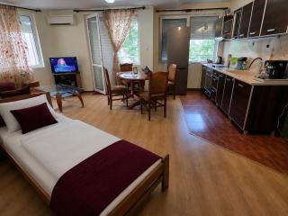 Fair Stay by BulgarianHomes - 6