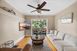 Historic Salem Getaway, Coastal Charm, 2 Bed 1 Bath - Salem - 5