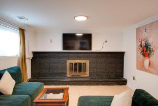 Spacious Yard & Fire Pit! 6 Mi to National Harbor - 3