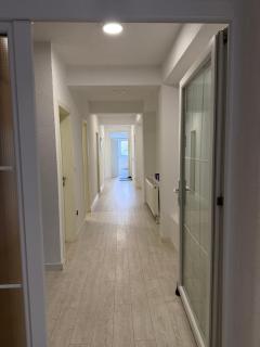 Roi House - 3
