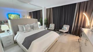 Privately Owned Room at the Executive Hotel Le Soleil - 7