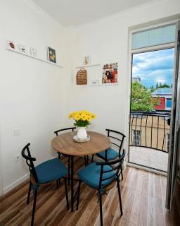 Ekaterine's Cozy Apartment - 8