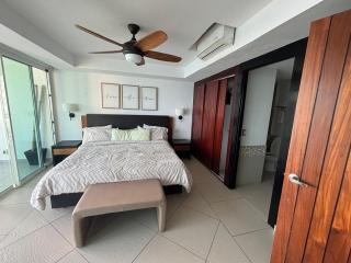 Departamento en Bay View Grand Marina Ixtapa 1101- N - 8