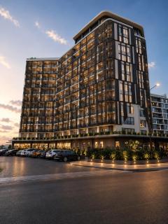 Loxwood One-Bedroom By Urbansky Apartments-East Legon - 0