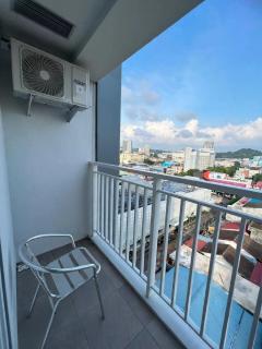 2BR Formosa Apartment BY MJ PRO - 2