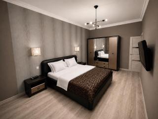 Panoramic 2BR - Flame Towers View - Old City - Nizami St - F1 Circuit - 8