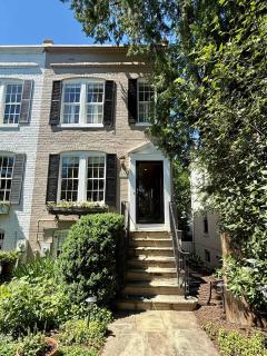 'Book Hill' Georgetown House Walkable with Garage - 7