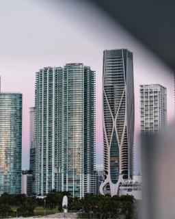 BRAND NEW Downtown Miami Apt - 5