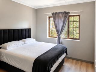 Blue Hills Executive Apartment - 0